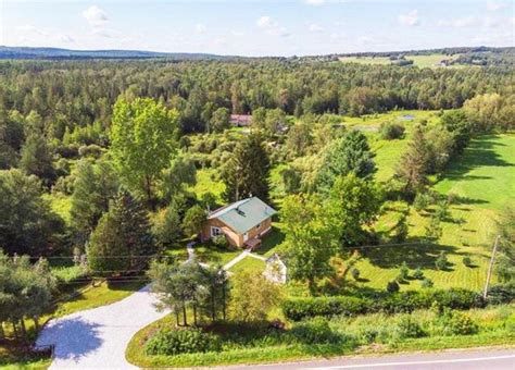 Property for Sale in Québec .